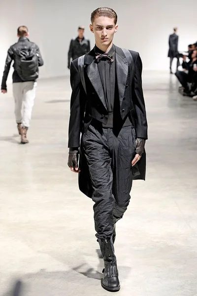 Look 37